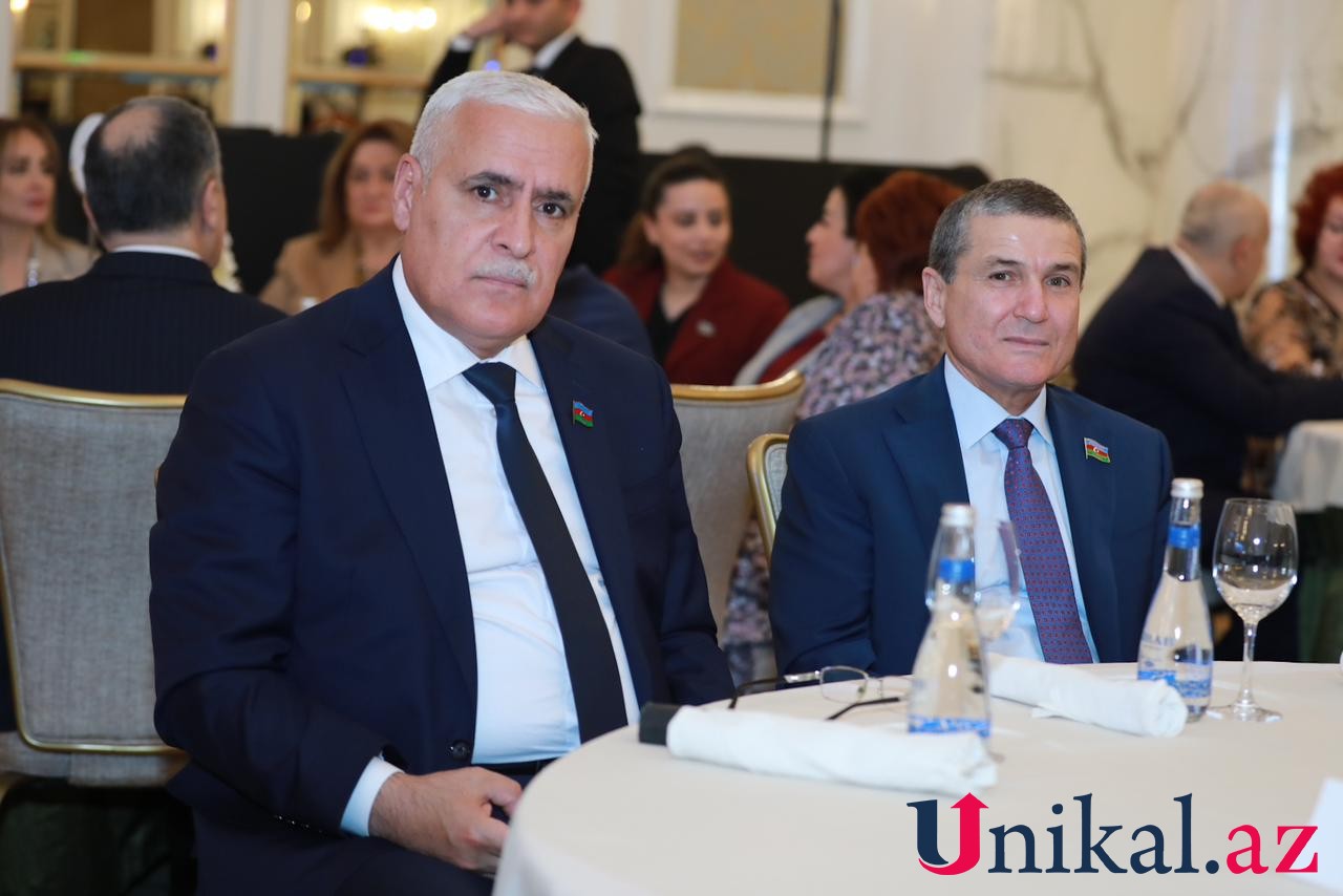 YAP Zəfər Günü ilə bağlı tədbir keçirdi - FOTOLAR (YENİLƏNİB)